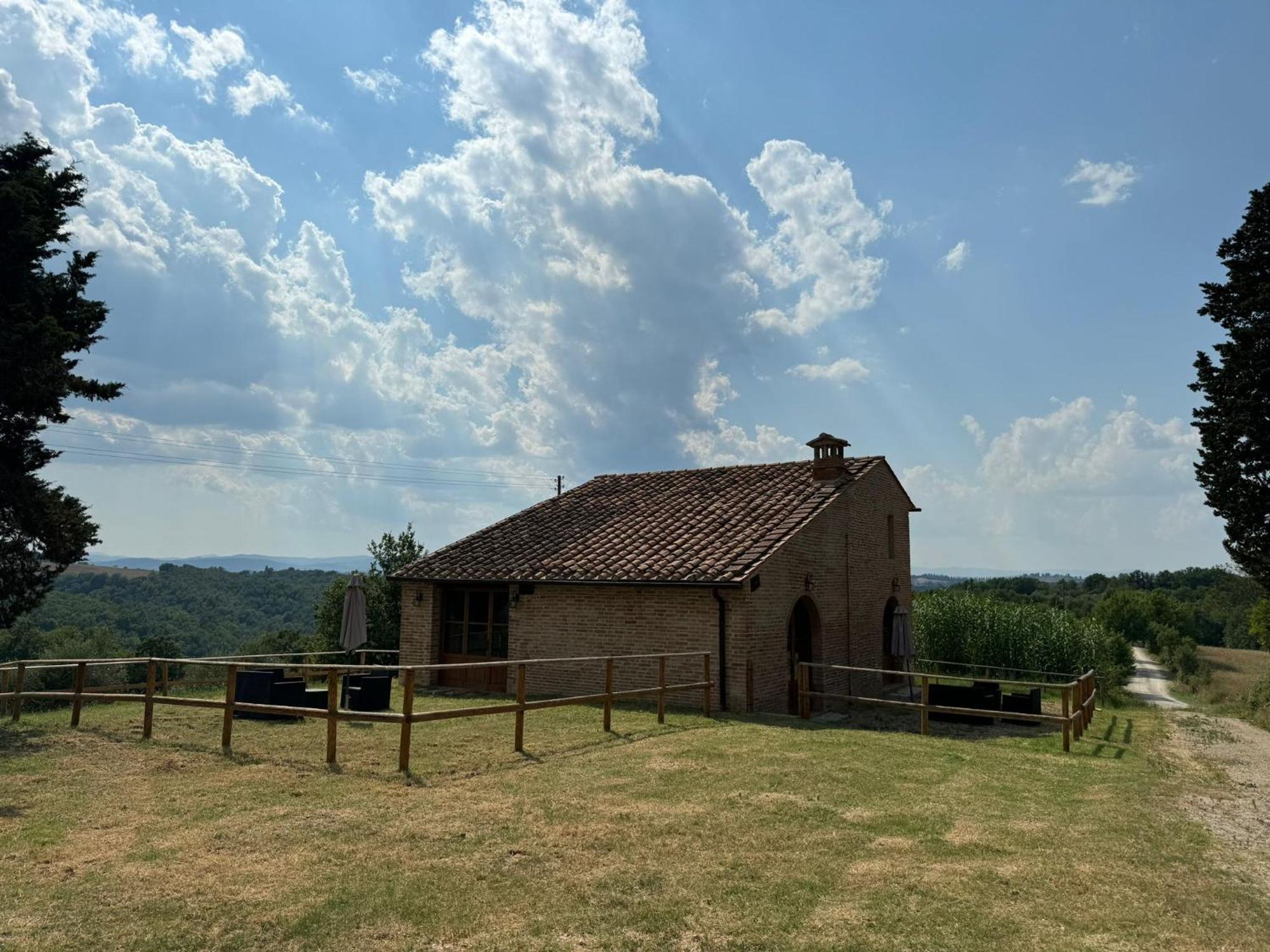 Chiusure Agriturismo Diffuso Monte Oliveto Maggiore מראה חיצוני תמונה